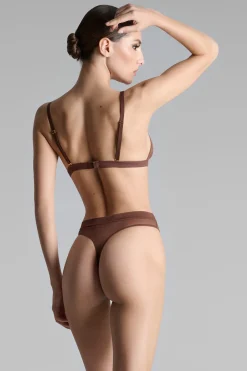 Maison Close Corps à CorpsString taille haute