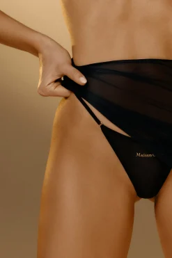 Maison Close Double SensMicro String