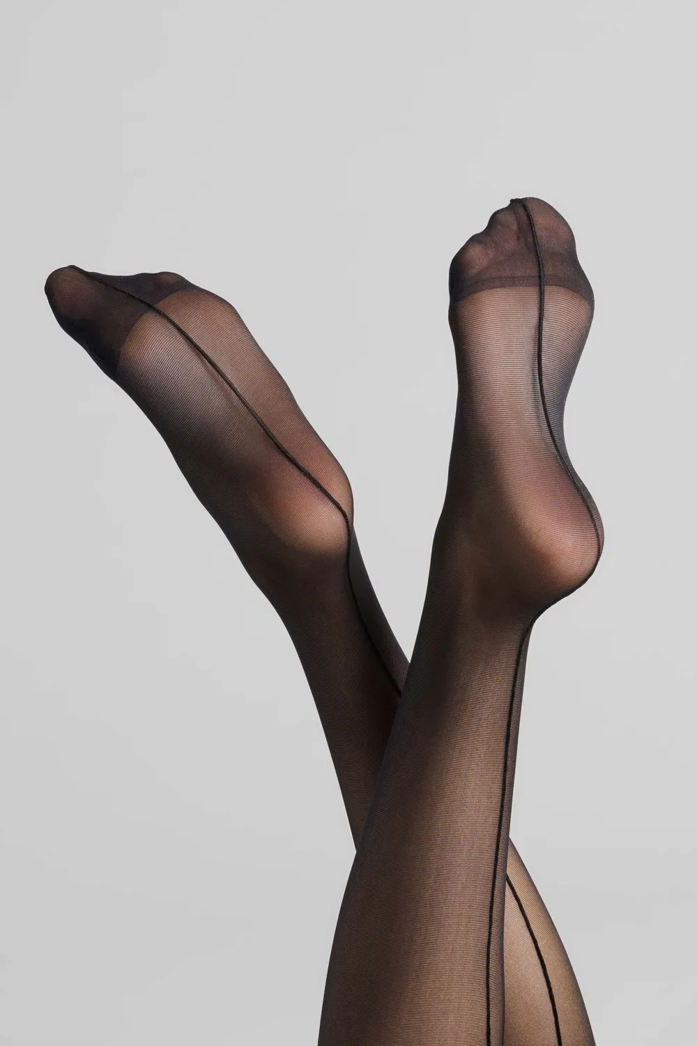 Maison Close LegwearBas coupés roulés couture 20D